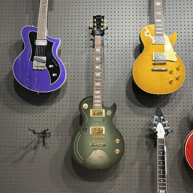YBN Guitar 1